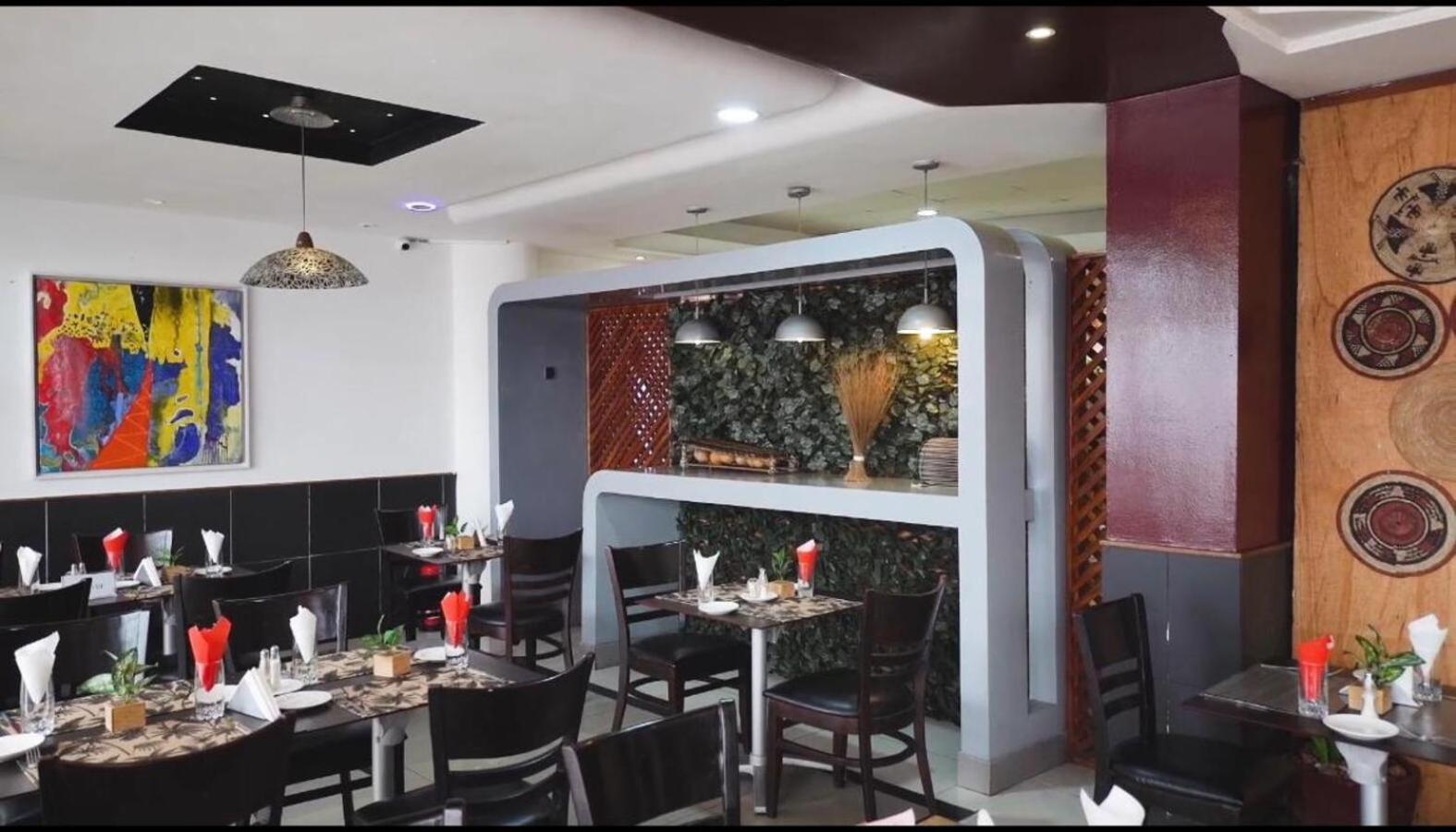 Nobila Airport Hotel Cotonou Exteriér fotografie