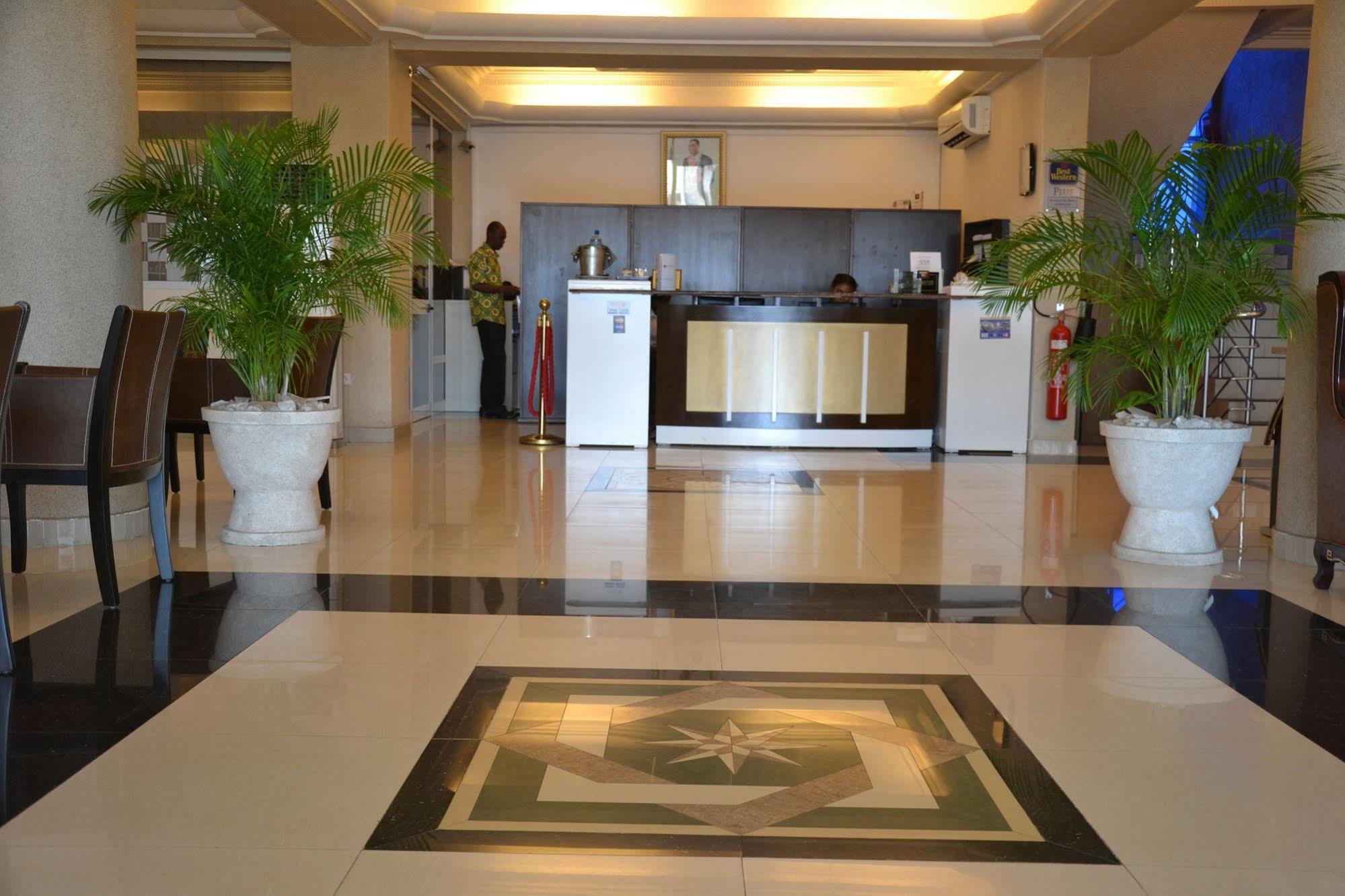 Nobila Airport Hotel Cotonou Exteriér fotografie