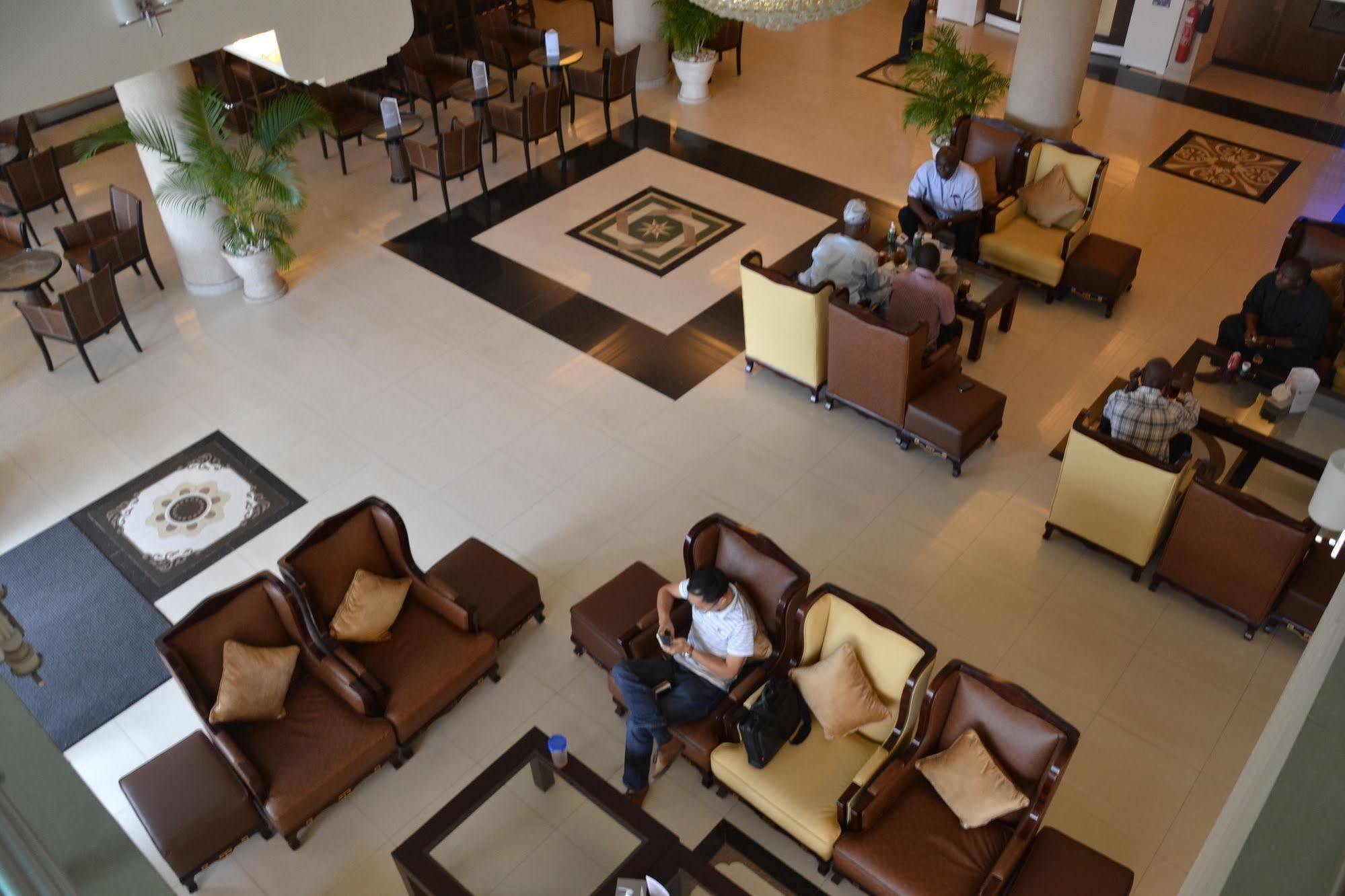 Nobila Airport Hotel Cotonou Exteriér fotografie