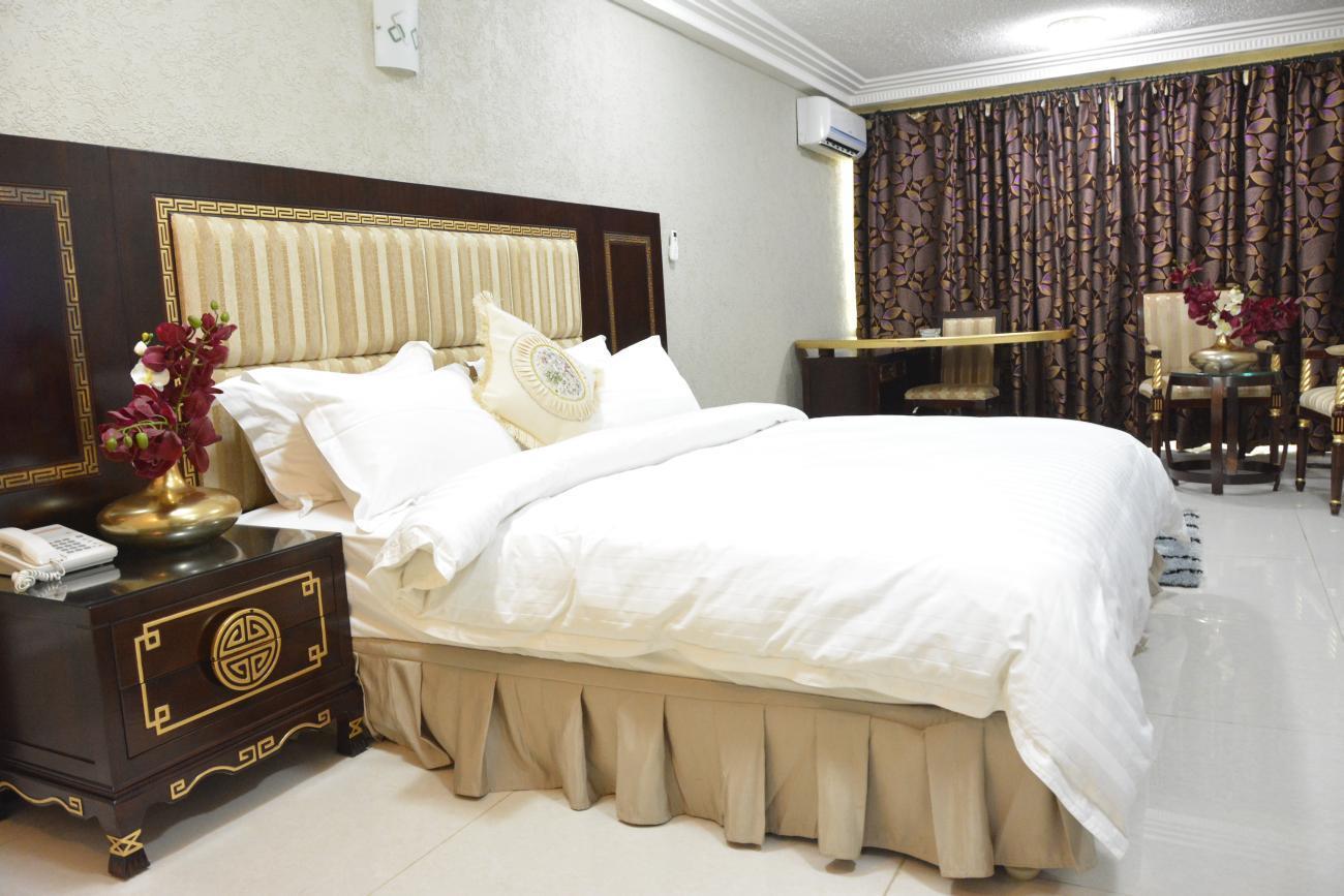 Nobila Airport Hotel Cotonou Exteriér fotografie